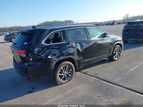 2018 TOYOTA HIGHLANDER XLE