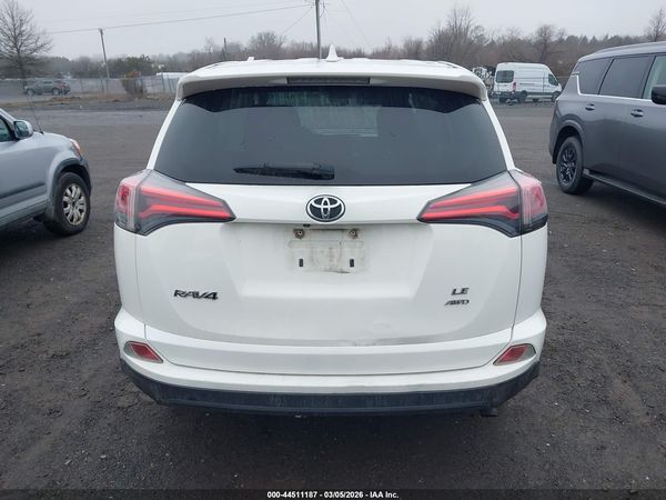 2018 TOYOTA RAV4 LE