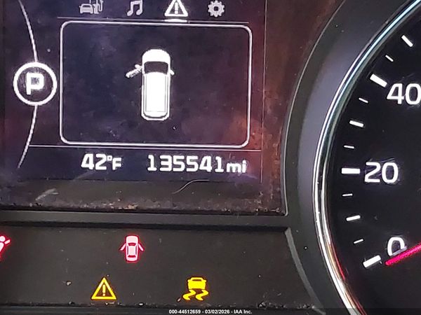 2016 KIA SEDONA LX