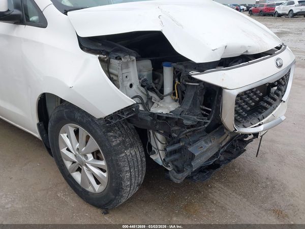 2016 KIA SEDONA LX