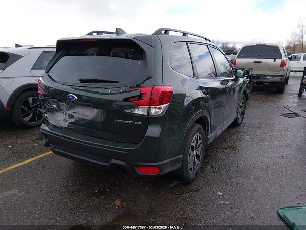 2024 SUBARU FORESTER PREMIUM — I4