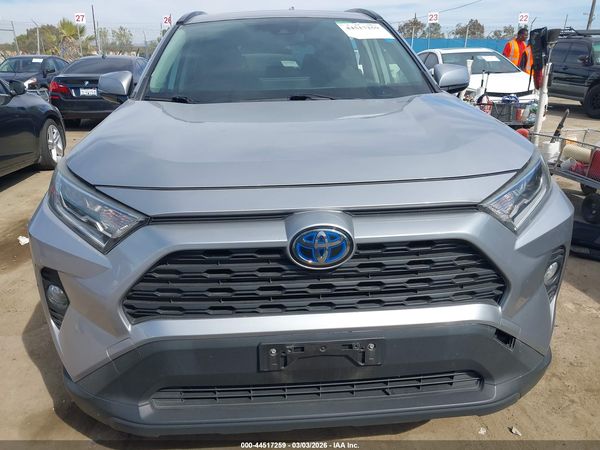 2019 TOYOTA RAV4 HYBRID XLE