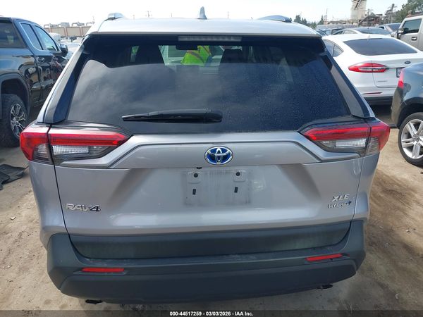 2019 TOYOTA RAV4 HYBRID XLE