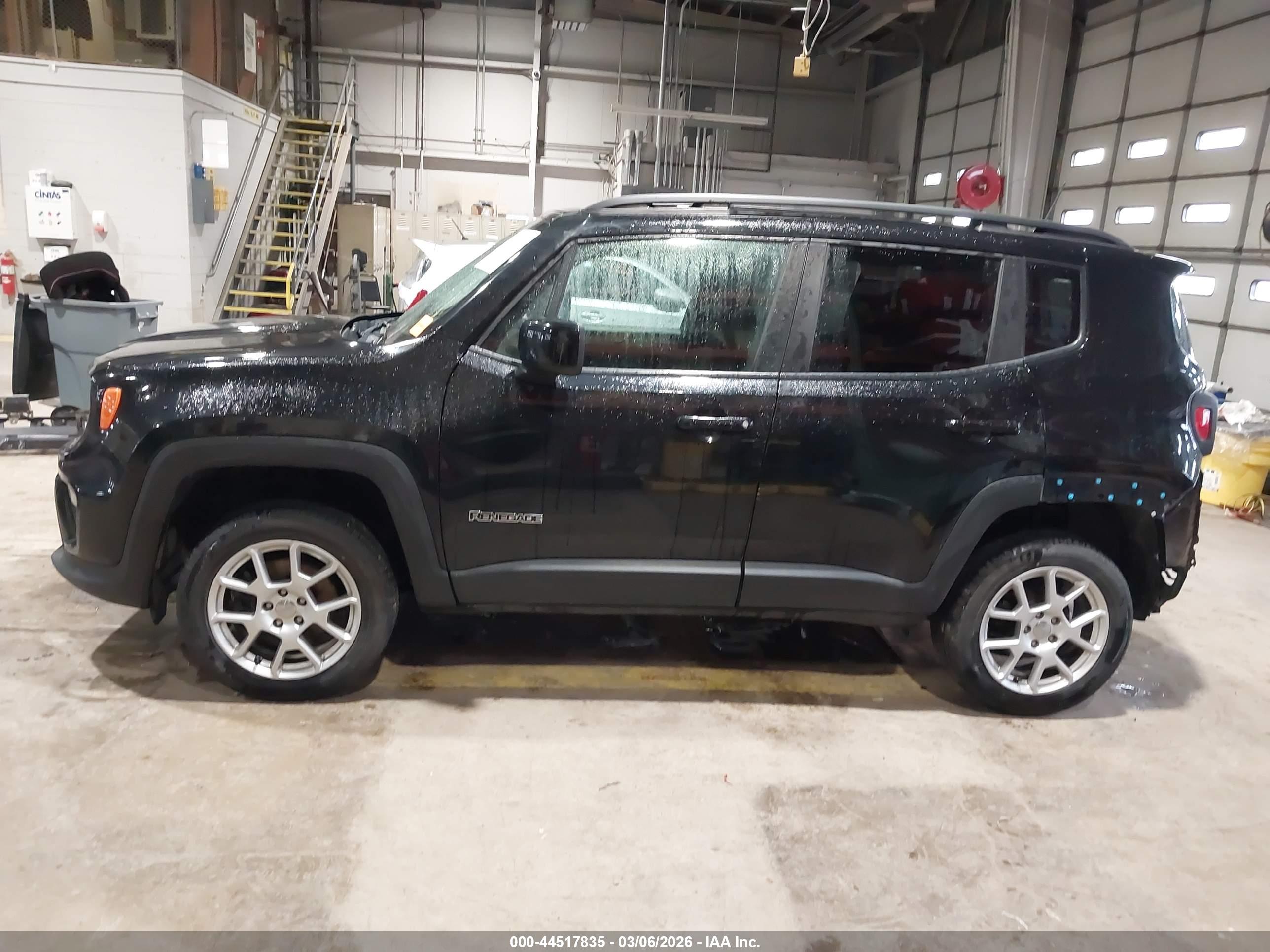 2019 JEEP RENEGADE LATITUDE 4X4