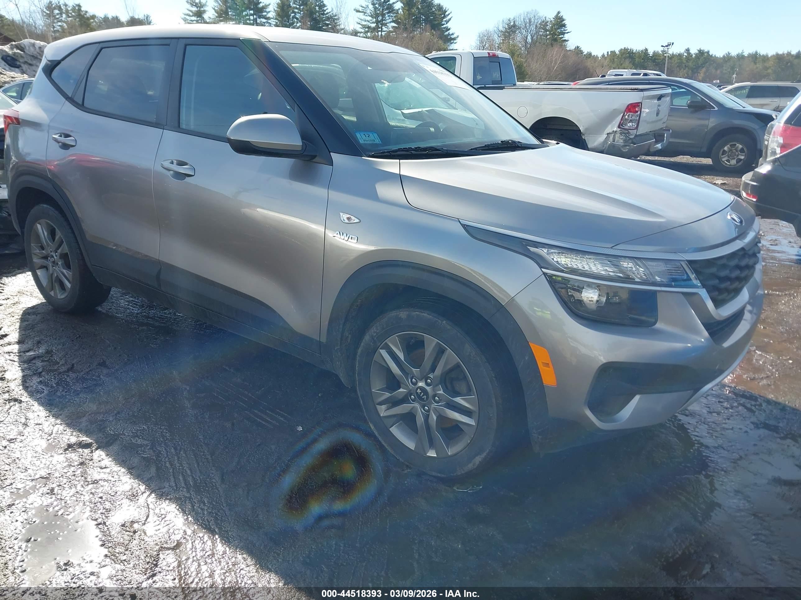 2021 KIA SELTOS LX
