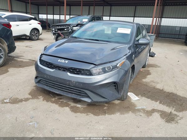 2024 KIA FORTE LX