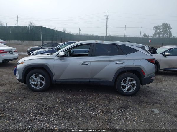 2022 HYUNDAI TUCSON SE