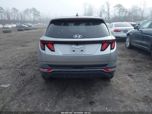 2022 HYUNDAI TUCSON SE