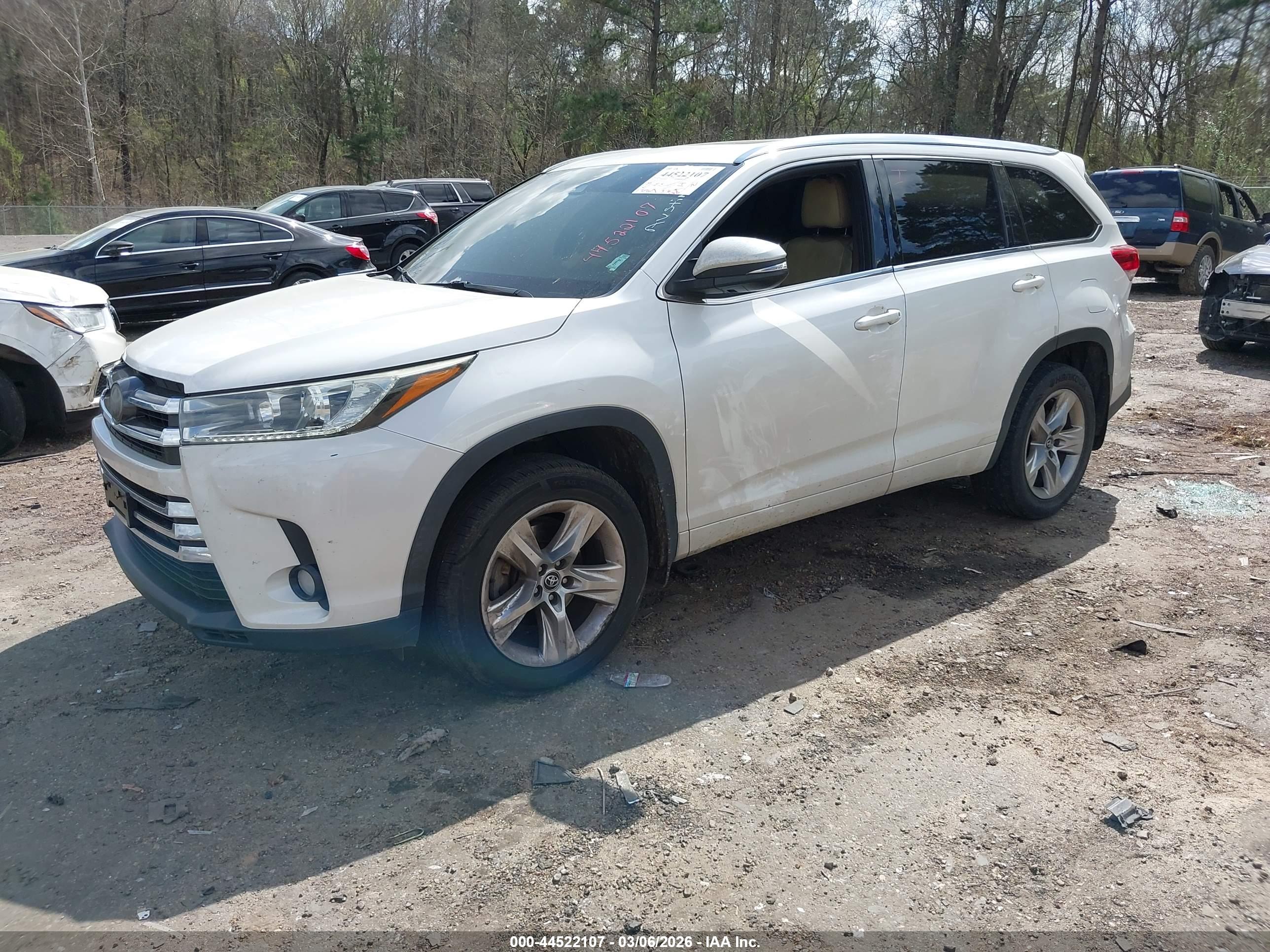 2017 TOYOTA HIGHLANDER LIMITED