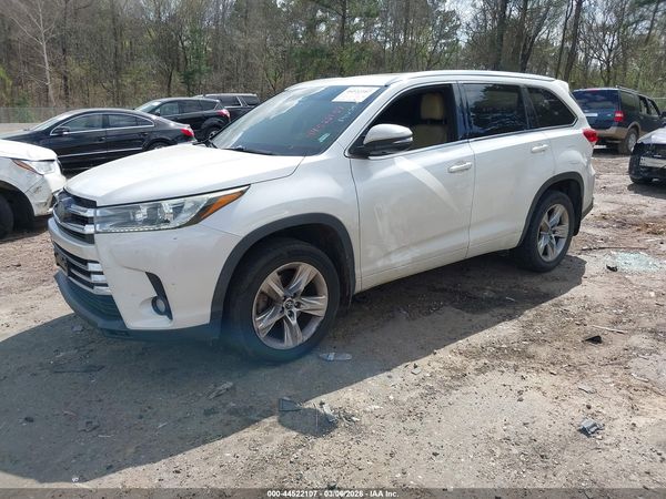 2017 TOYOTA HIGHLANDER