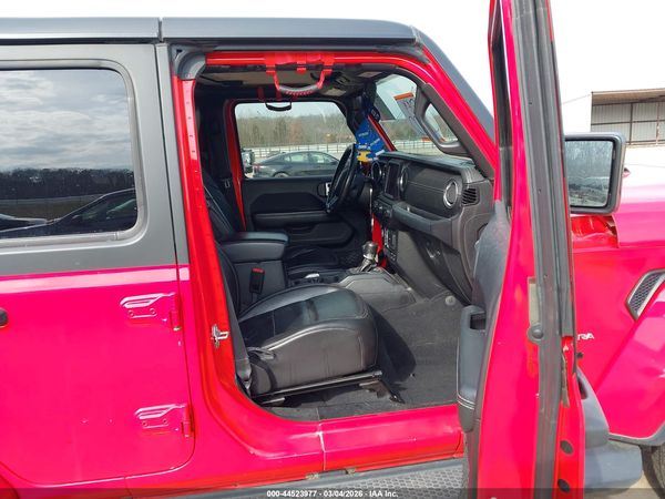2018 JEEP WRANGLER UNLIMITED SAHARA 4X4
