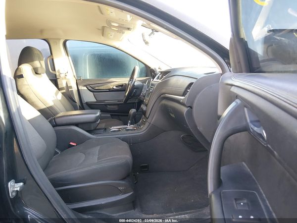 2016 CHEVROLET TRAVERSE 1LT — I5
