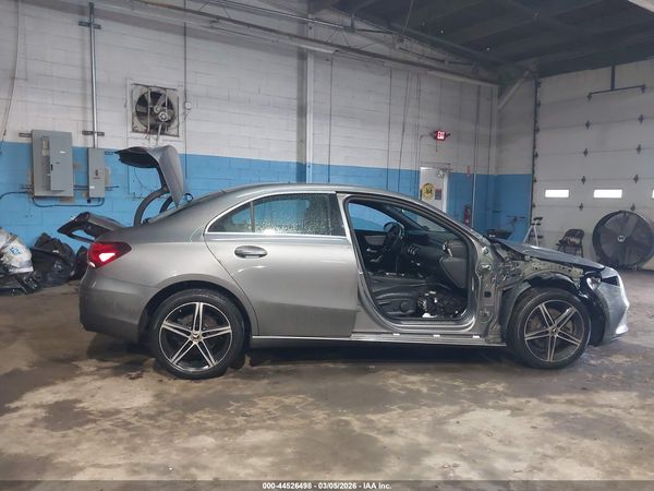 2022 MERCEDES-BENZ A 220 4MATIC