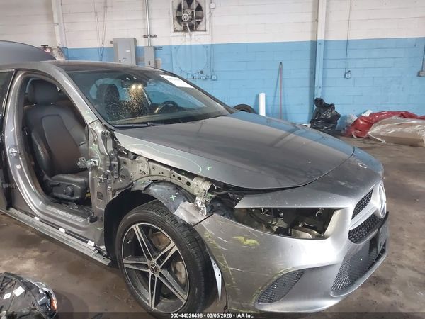 2022 MERCEDES-BENZ A 220 4MATIC