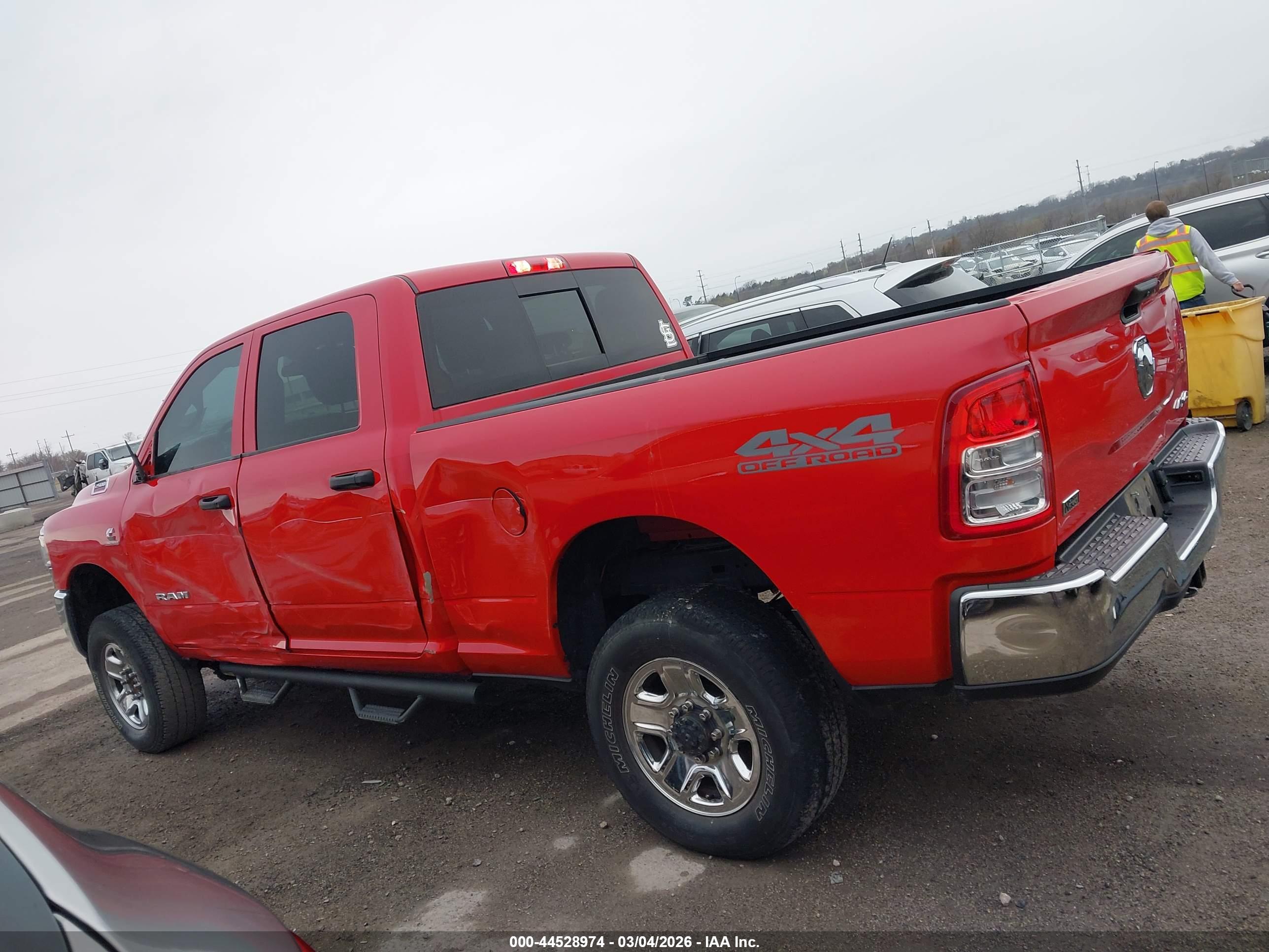 2020 RAM 2500 TRADESMAN  4X4 6'4 BOX