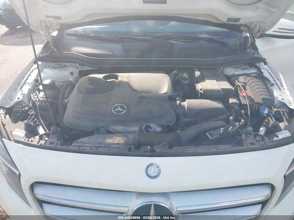 2017 MERCEDES-BENZ GLA 250 4MATIC
