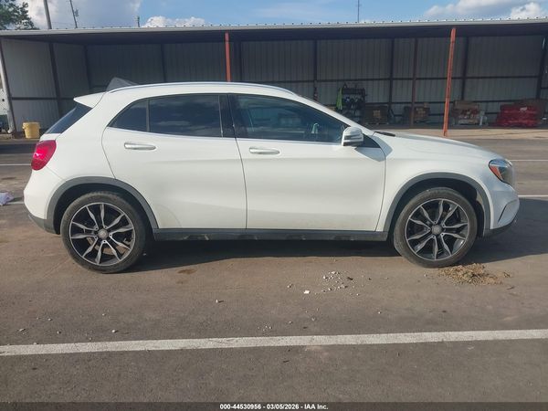 2017 MERCEDES-BENZ GLA 250 4MATIC