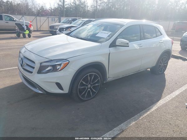 2017 MERCEDES-BENZ GLA 250 4MATIC