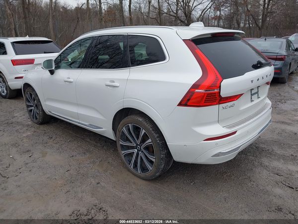 2023 VOLVO XC60 B5 ULTIMATE BRIGHT THEME