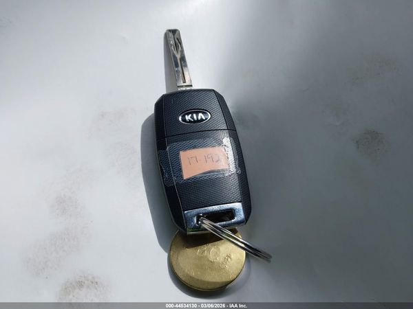 2017 KIA SOUL Base