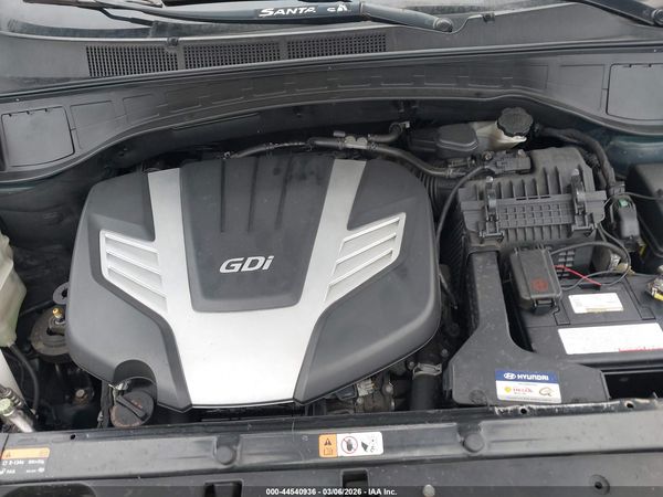 2017 HYUNDAI SANTA FE SE