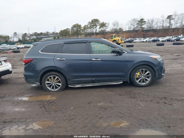 2017 HYUNDAI SANTA FE SE