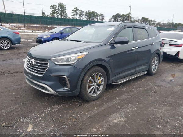 2017 HYUNDAI SANTA FE SE