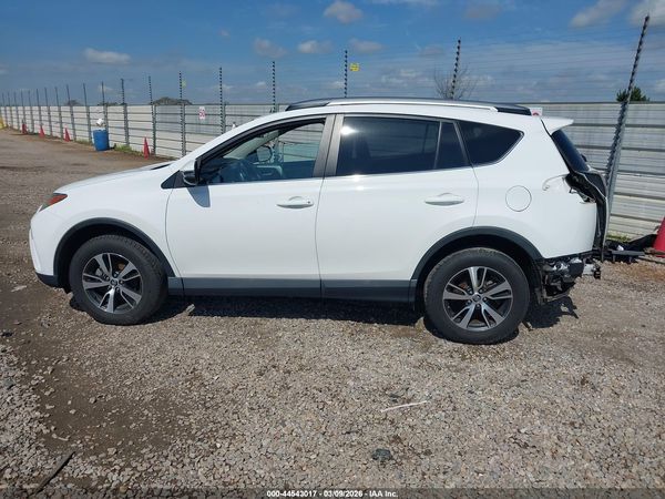 2017 TOYOTA RAV4 XLE