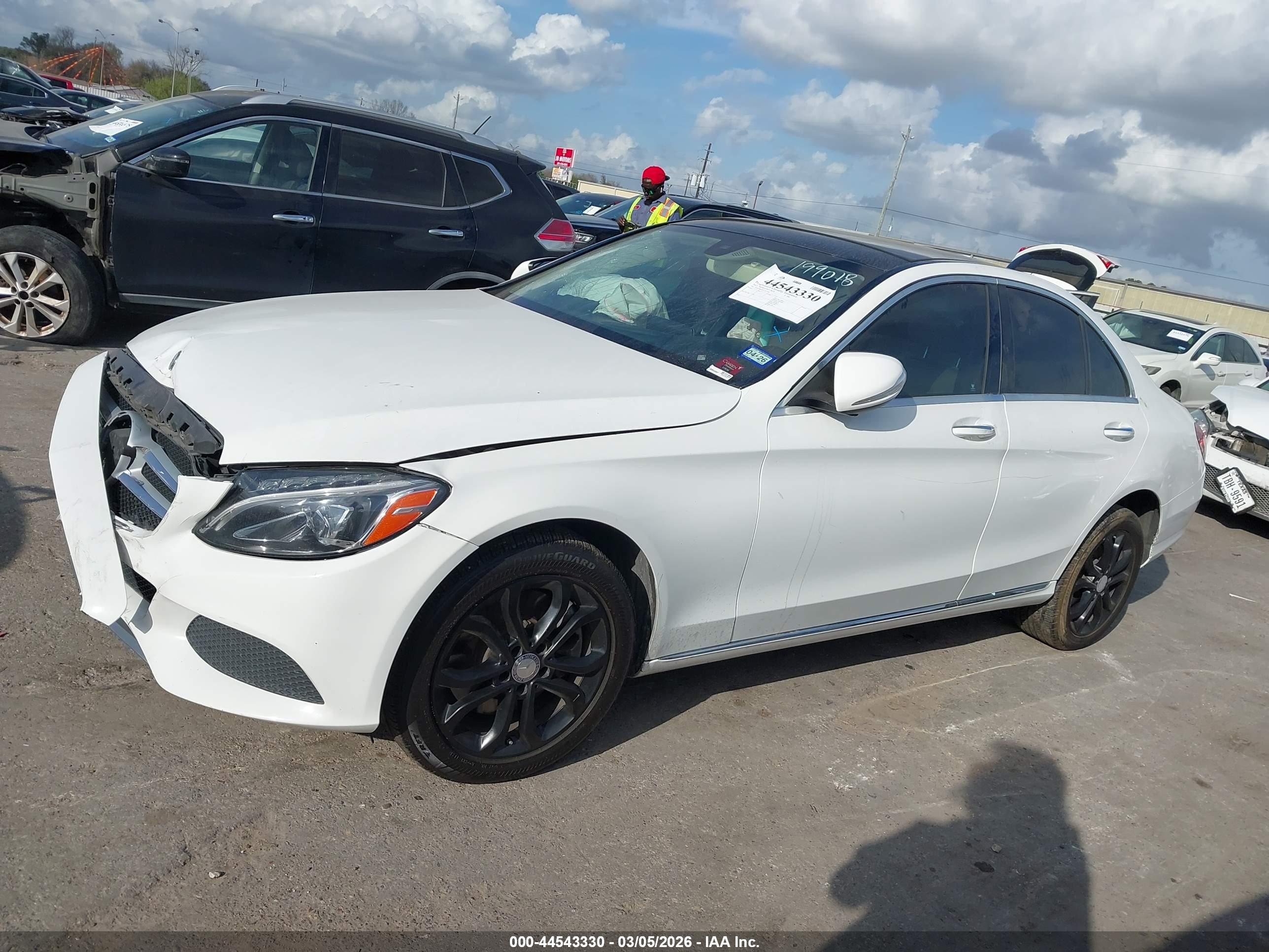 2015 MERCEDES-BENZ C 300 4MATIC
