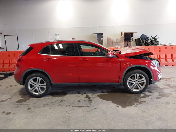 2018 MERCEDES-BENZ GLA 250 GLA250