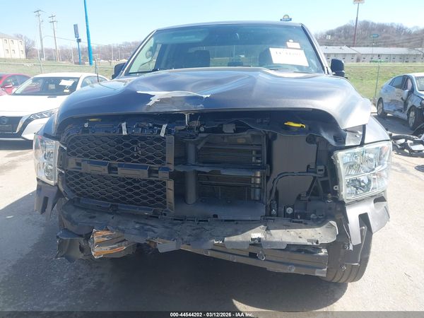 2018 RAM 1500 EXPRESS  4X4 6'4 BOX