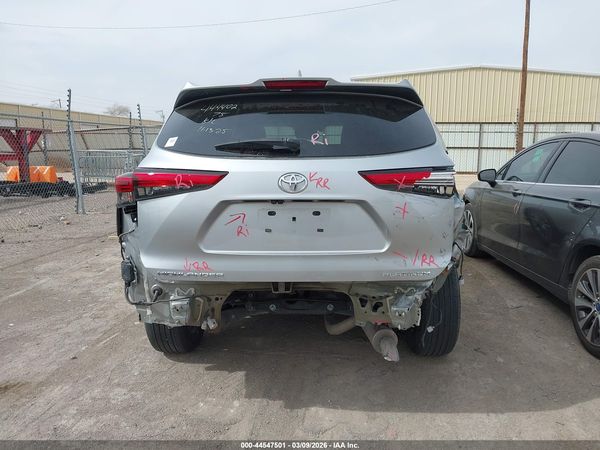 2023 TOYOTA HIGHLANDER PLATINUM