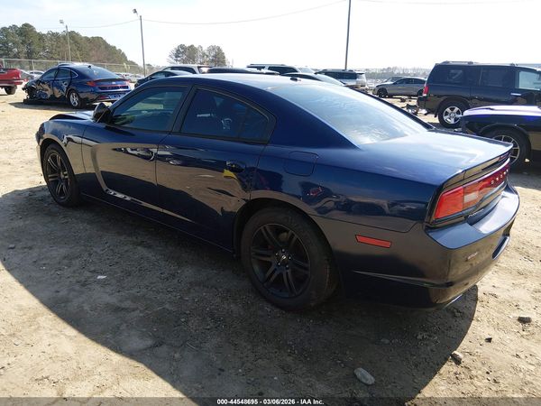 2014 DODGE CHARGER SE