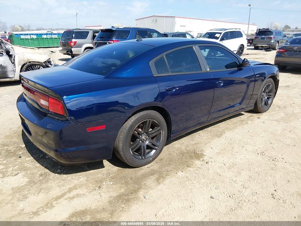2014 DODGE CHARGER SE