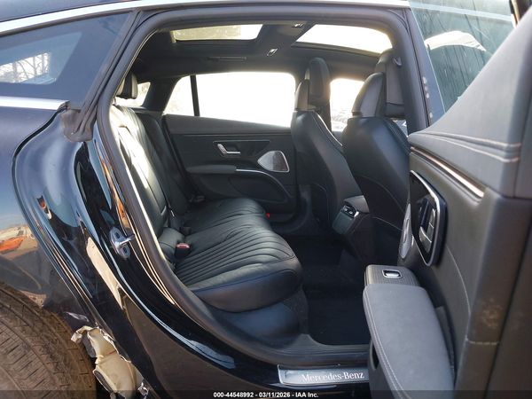 2022 MERCEDES-BENZ EQS 580 4MATIC — I8