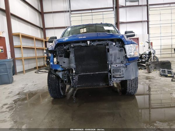 2017 RAM 3500 TRADESMAN  4X4 8' BOX