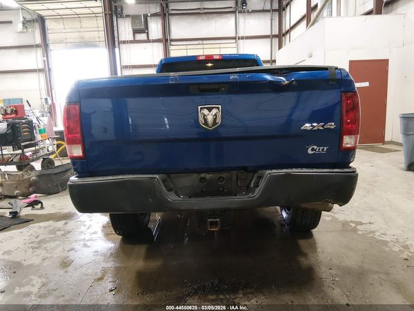 2017 RAM 3500 TRADESMAN  4X4 8' BOX