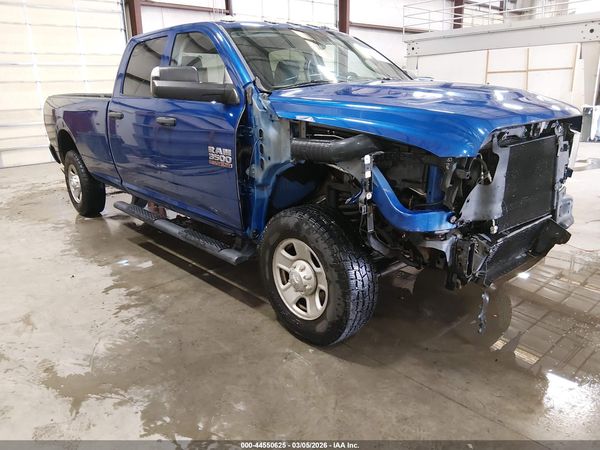 2017 RAM 3500 TRADESMAN  4X4 8' BOX