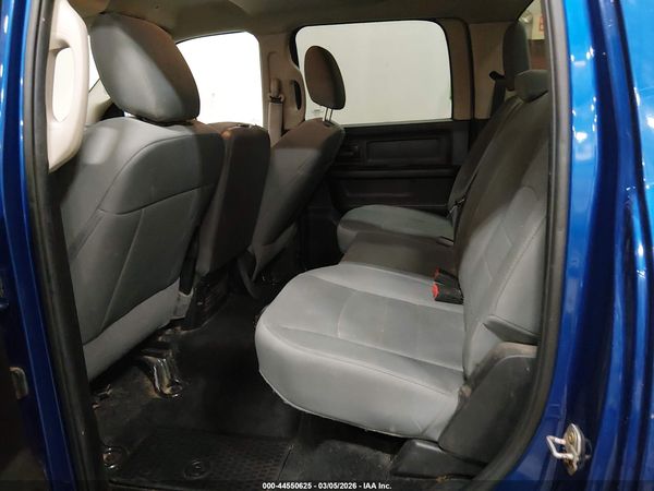 2017 RAM 3500 TRADESMAN  4X4 8' BOX