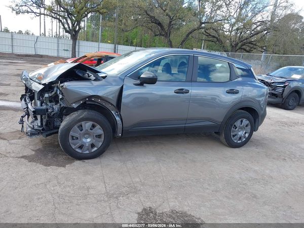 2025 NISSAN KICKS