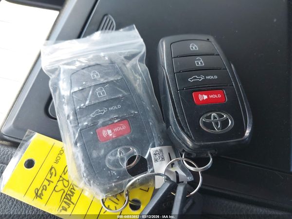 2025 TOYOTA TUNDRA SR5