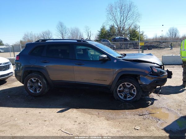 2019 JEEP CHEROKEE TRAILHAWK 4X4