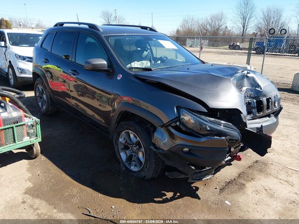 2019 JEEP CHEROKEE TRAILHAWK 4X4