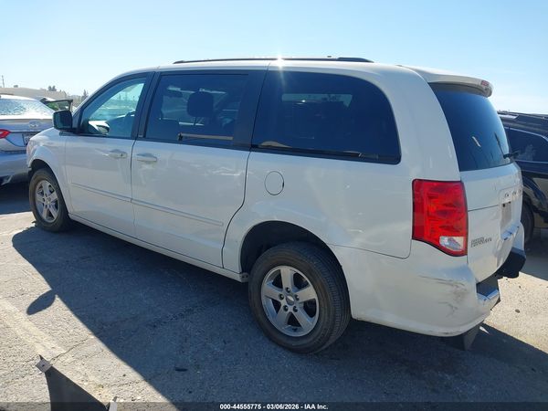 2012 DODGE GRAND CARAVAN SXT — I3