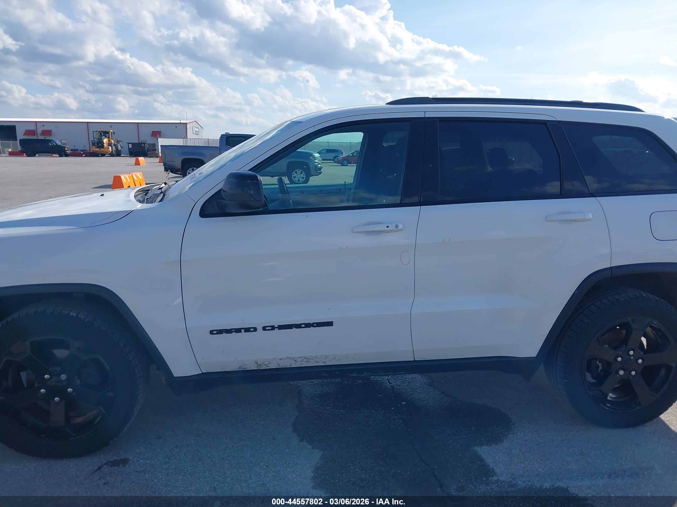 2018 JEEP GRAND CHEROKEE LAREDO