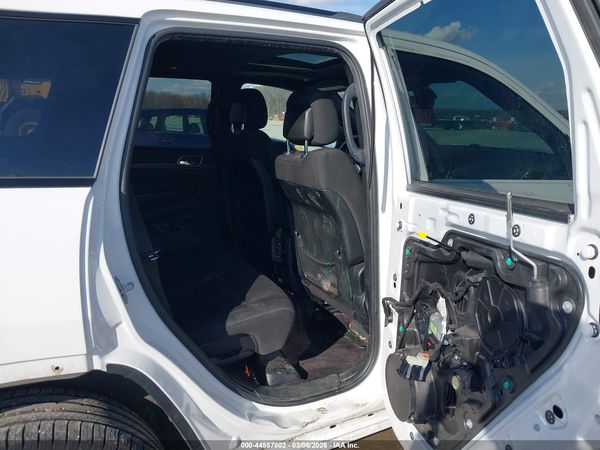 2018 JEEP GRAND CHEROKEE LAREDO