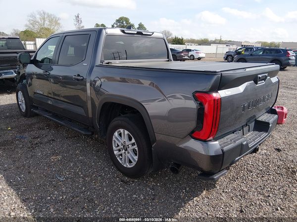 2025 TOYOTA TUNDRA SR5
