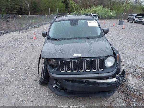 2017 JEEP RENEGADE LATITUDE FWD