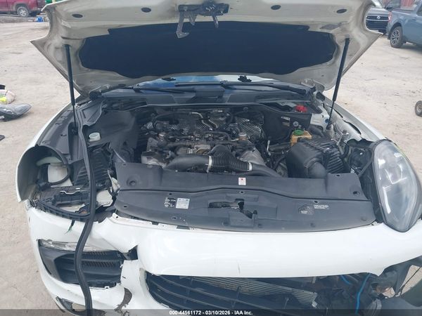 2015 PORSCHE CAYENNE S