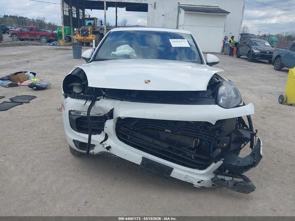 2015 PORSCHE CAYENNE S